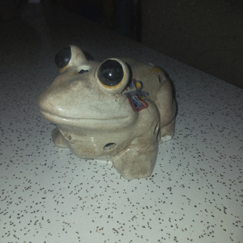 Ceramic Frog Reptile Decor - Tan